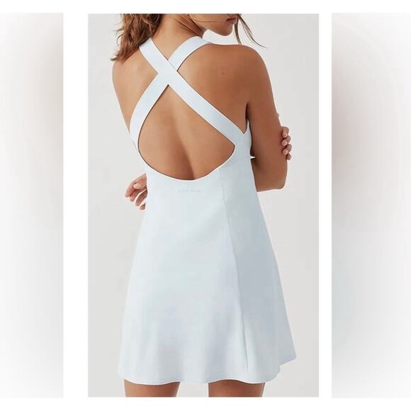 Outdoor Voices White Activewear Crossback Dress With Built-In Shorts Size Small - Picture 2 of 9